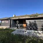 Dom wakacyjny Nostalgic With 3 Bedroom Fireplace, And Terrace *
