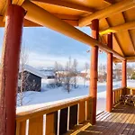 Nostalgic With 3 Bedroom Fireplace, And Terrace Dom wakacyjny *