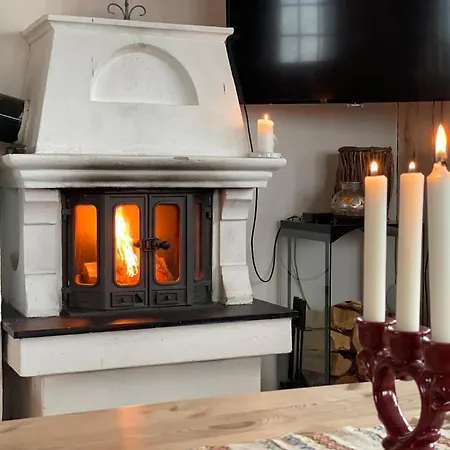 Nostalgic With 3 Bedroom Fireplace, And Terrace Beitostolen